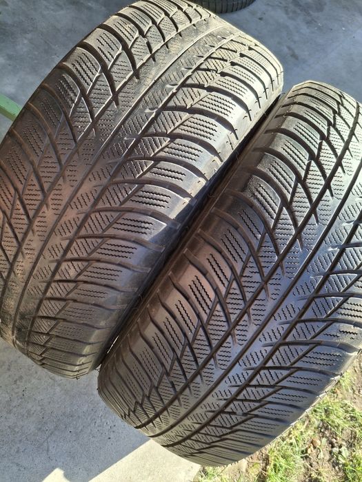 2  Anvelope de iarnă  225 55 r17 Bridgestone
