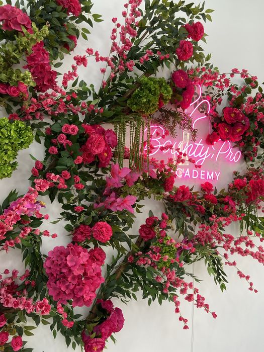 Интерьерный цветочный декор композиции