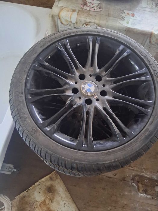 Vand Roți BMW M  de urgență