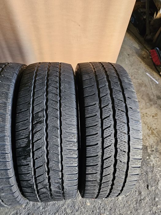 4 anvelope iarna 215 65 16C Continental 2019