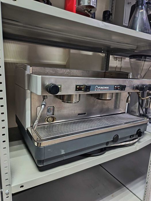 Продажа Кофемашины + Кофемолка