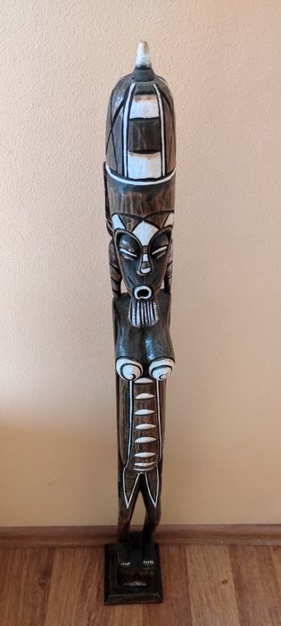 Декоративна африканска статуетка