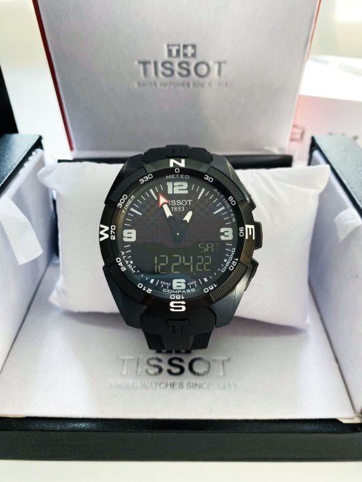 Швейцарские часы фирмы Tissot T-Touch Solar