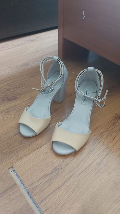 Женские обуви нарядные