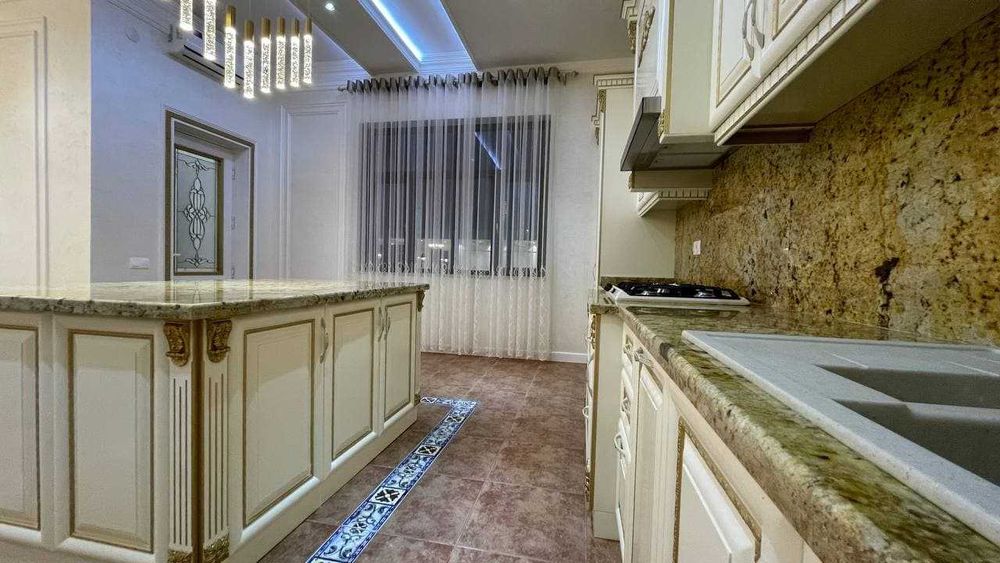 Аренда Дом Яккасарой район шикарный больщой дом новый