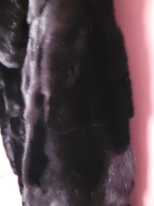 Продам норковую шубу