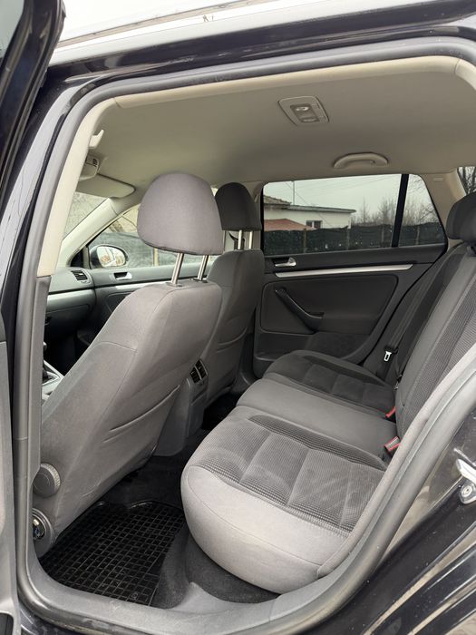 Volkswagen Golf 2009 1.9 TDI 105cp