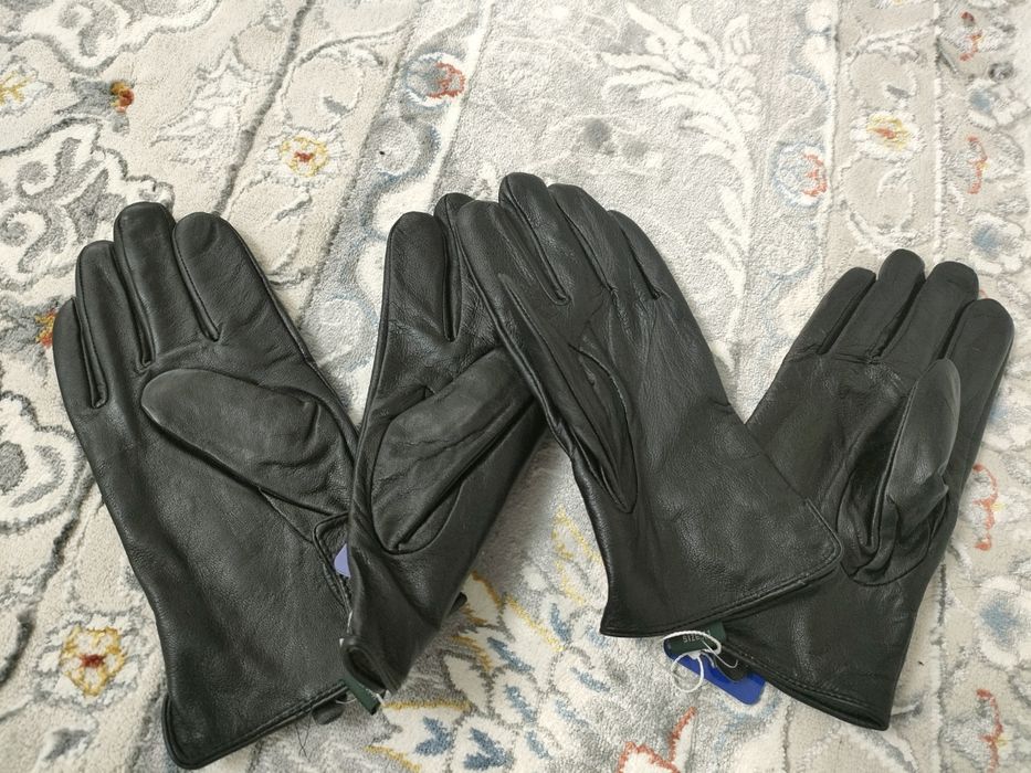 Продам новые кожаные перчатки
