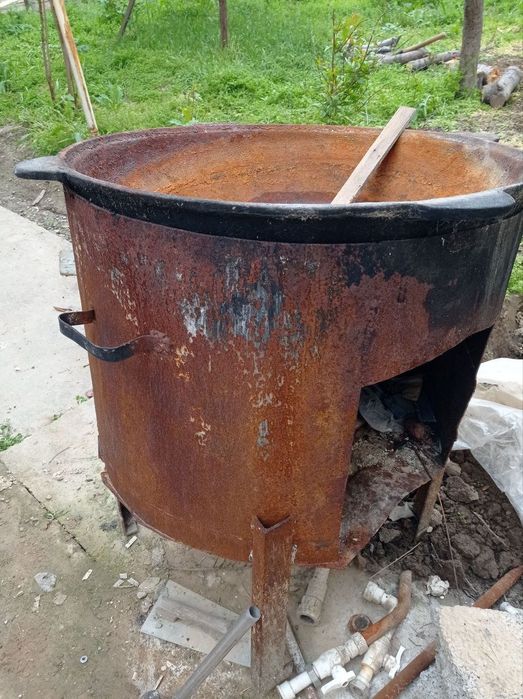 Срочно продаётся Чугунный казан