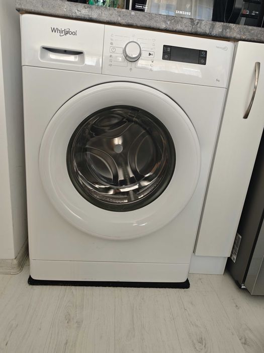 Пералня Whirlpool FWSF 61053 W