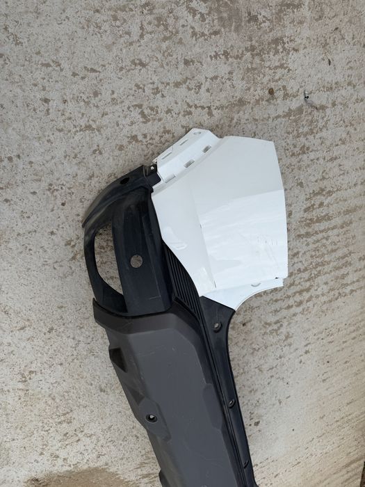 Bara spate Dacia Duster 3