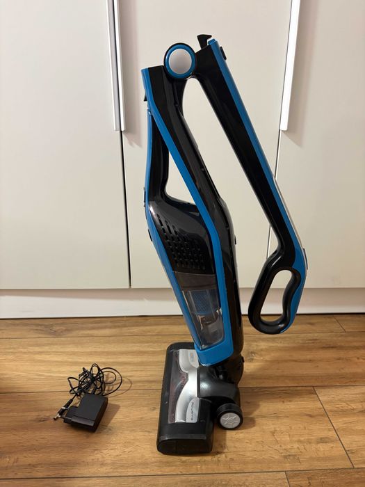 Aspirator vertical 2 în 1 Dual Force Cyclonic Rowenta, fara fir