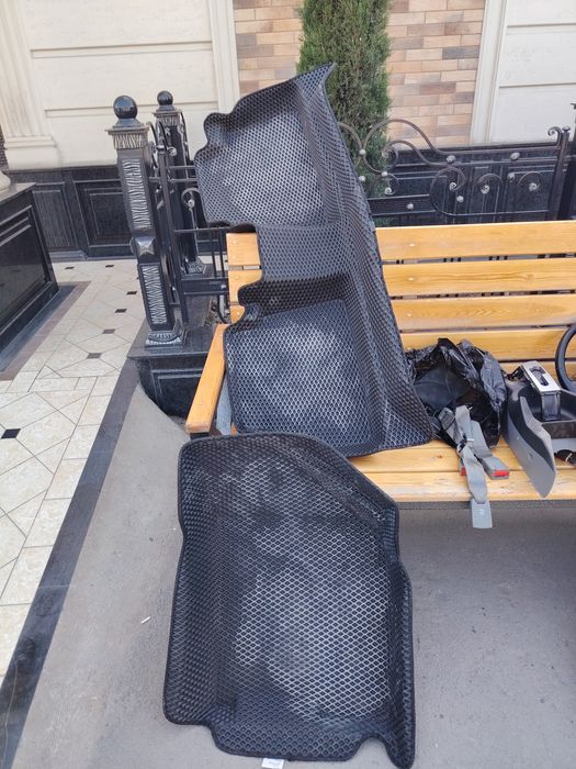 Jentra zapchastlar sotiladi