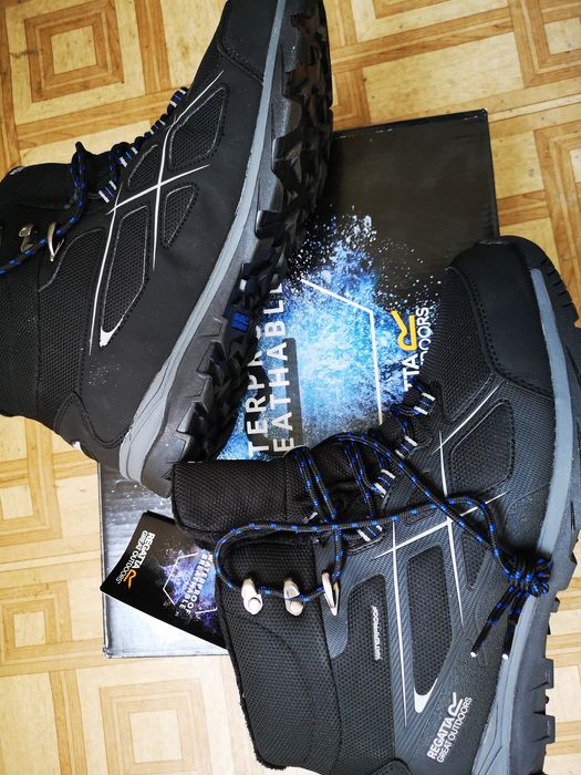 Зимние кросовки REGATTA. Новые.