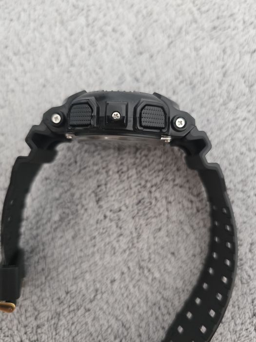 Ceas G-Shock GA-110 Negru/Auriu