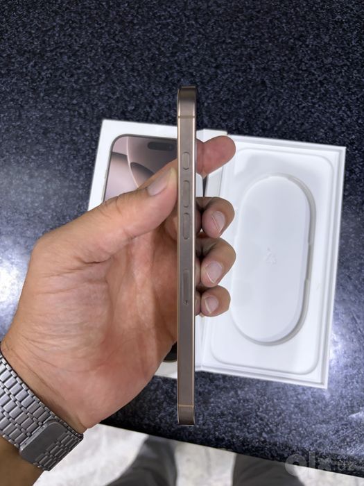 iphone 16 pro max pamit 256g holati yahwi karopka bor oqip tel qlila