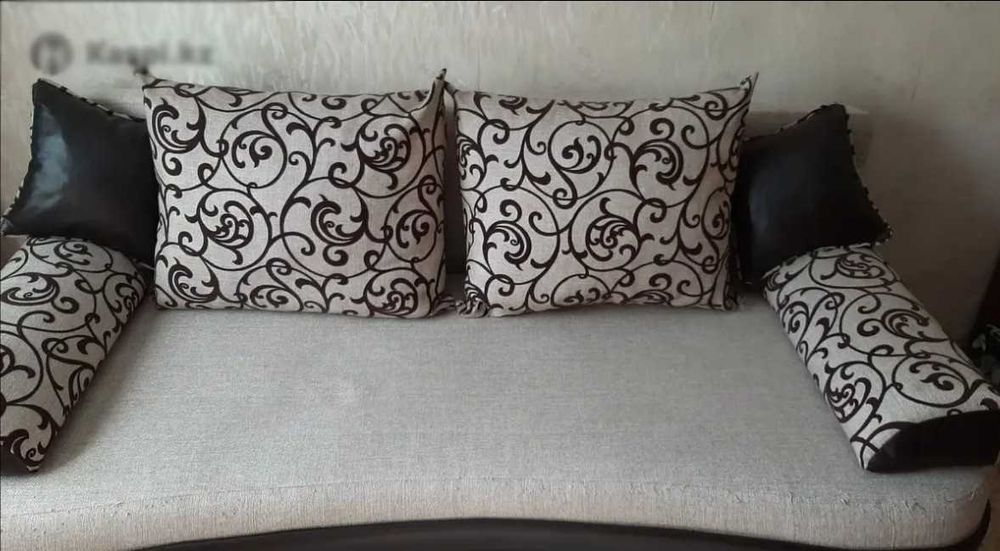 Продам диван (еврокнижка)