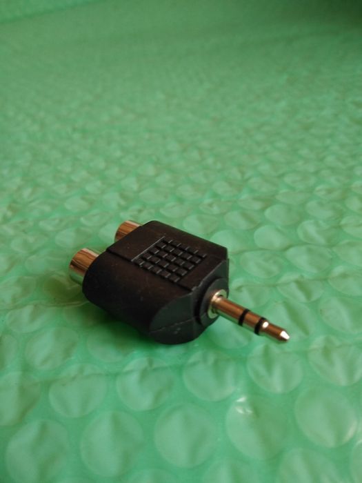 Adaptor mufa audio video (L-R) la mufa jack
