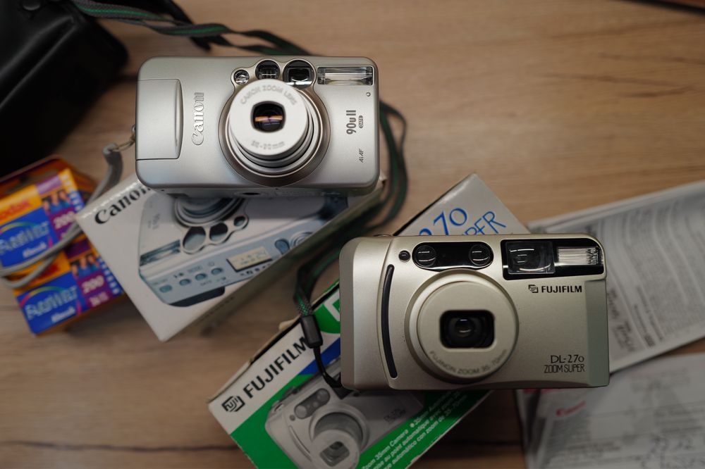 Aparat NOU foto Canon Prima  90u lI Date si Fujifilm film point shot