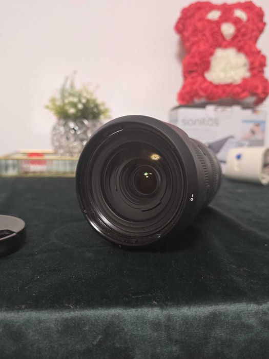 Nikon Z50II cu mai multe accesorii pentru ea