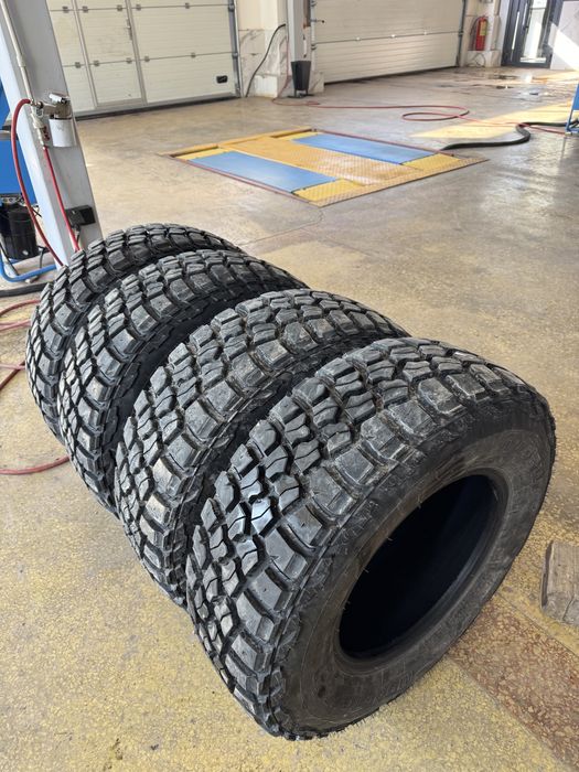 Продам грязевые шины M/T