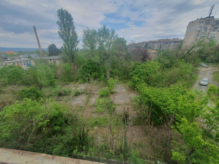 Продава се Промишлена сграда в Горна Оряховица - 2070 кв.м за 186 €/кв.м - Снимка #12