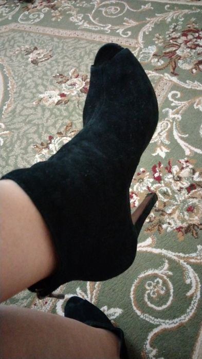 Продам замшевые батильоны