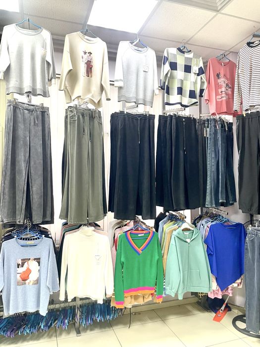 Распродажа одежды ,новая