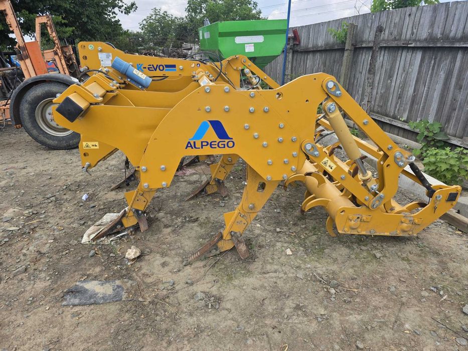 Vand disc cultivator 3m si scarificator alpego 2.5 m