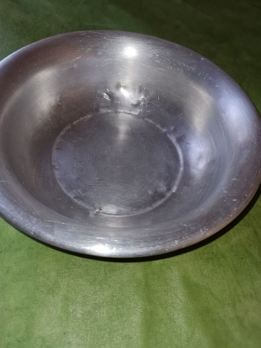 Продам миски для кормления