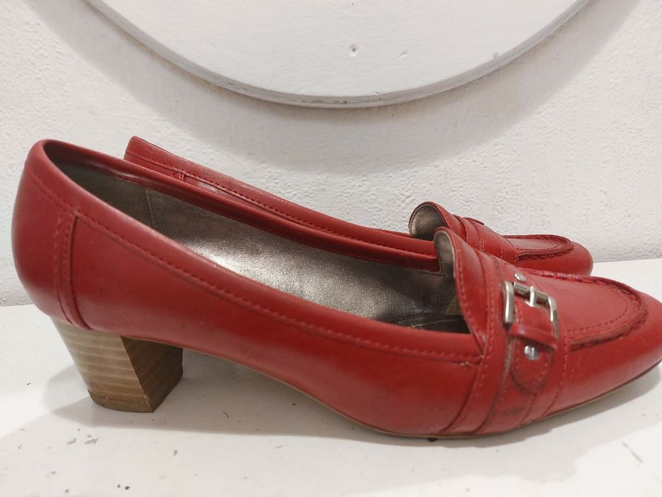 Вишневи ,естествена кожа,размер  40