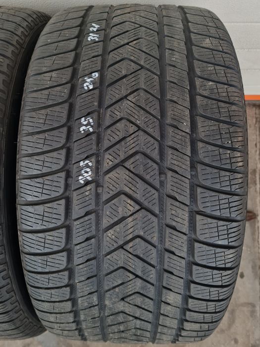 Зкмни гуми 2 броя PIRELLI Scorpion 305 35 R21 дот 3121