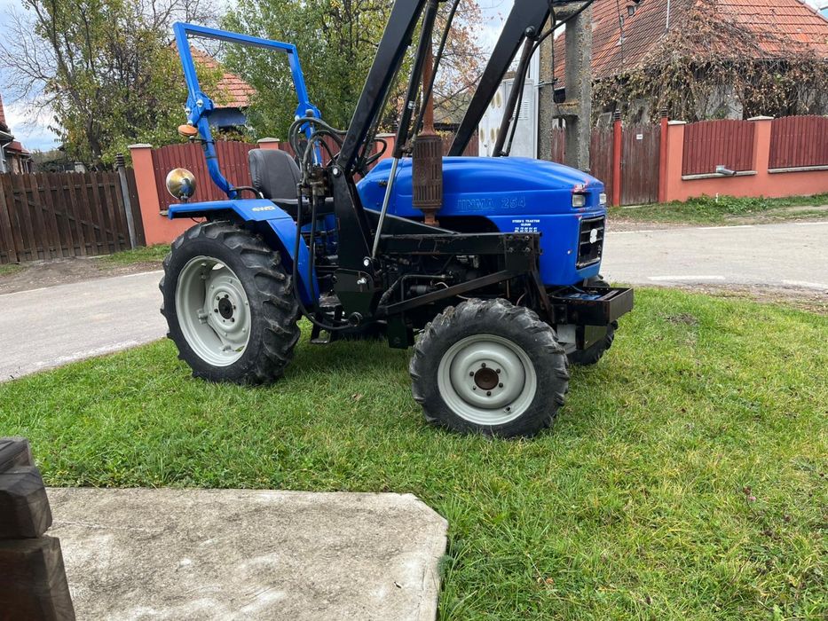 Tractoras Jinma 254