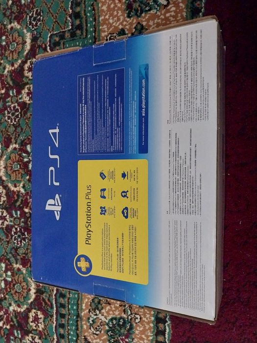 Продается Sony  PS4 slim