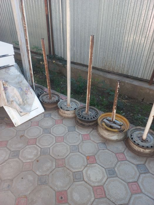 Продам металы стойки трубы