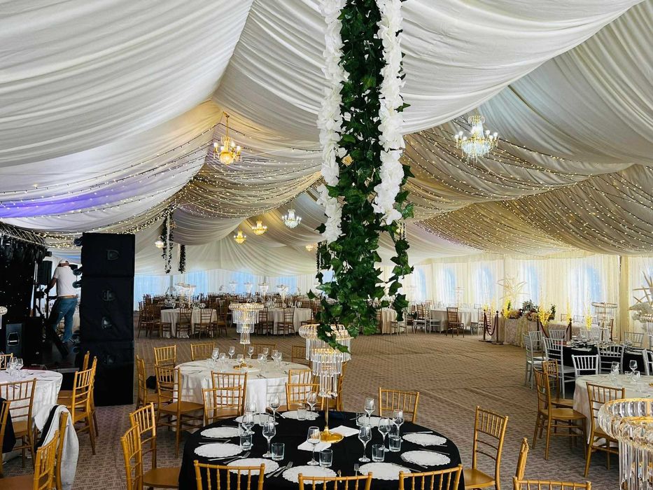 Inchiriez cort pentru evenimente