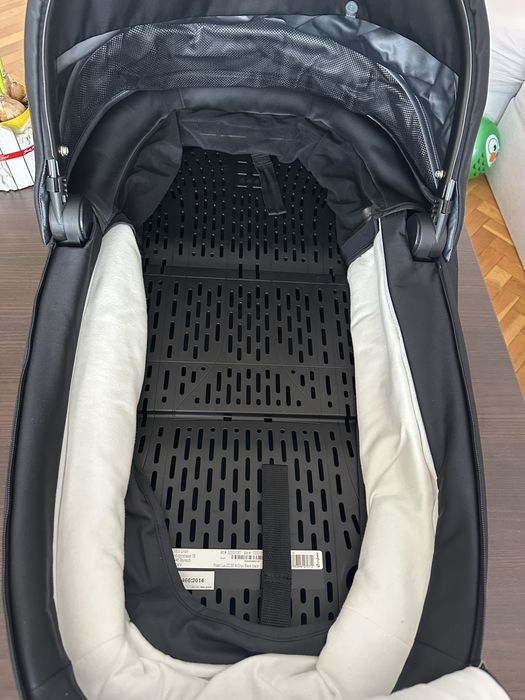 Cybex Priam 4 /e-PRIAM Lux / Onyx Black