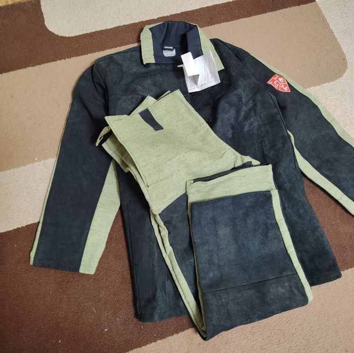 Продам спец одежду