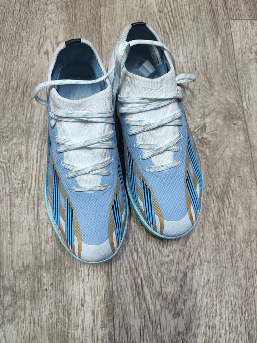 Бутсы 2 пары, размер 31 и 34