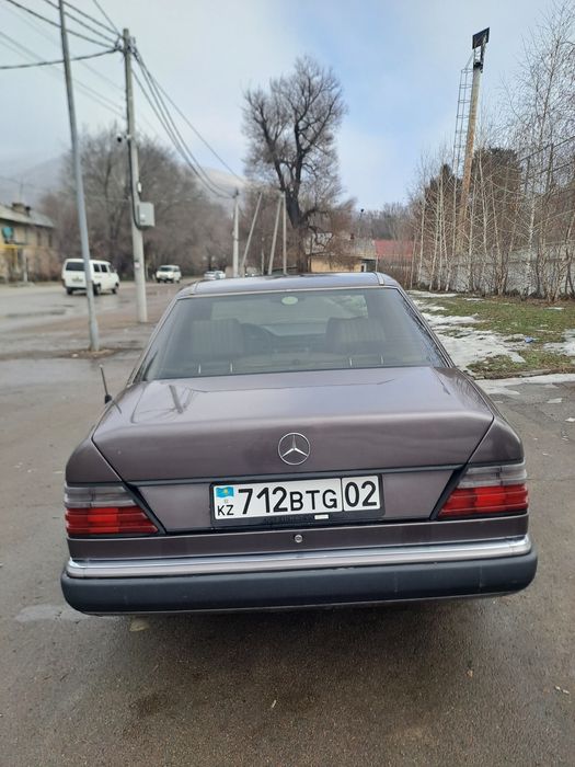 Срочно продам машину.