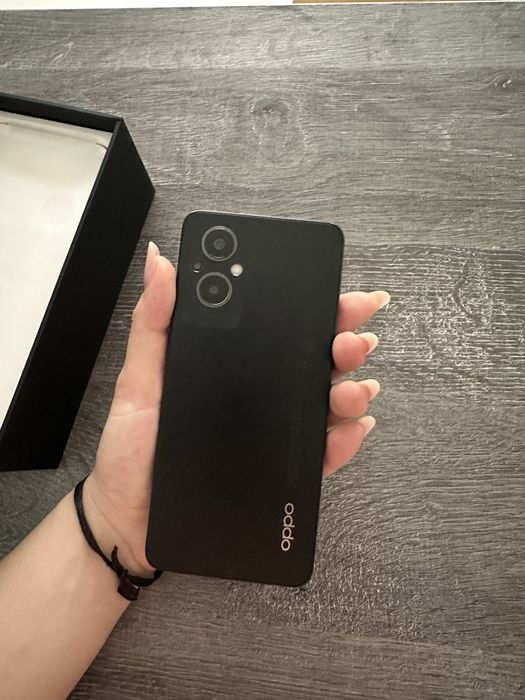 Vand OPPO Reno 7 Lite 5G în stare perfecta de funcționare