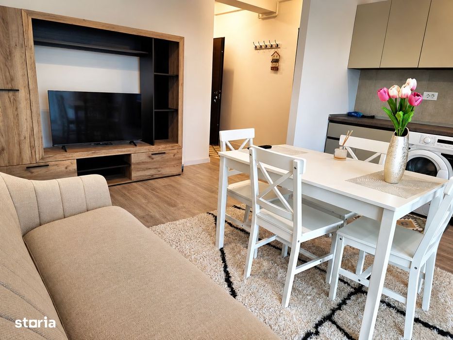 Apartament 2 camere, balcon, etaj 9, CUG