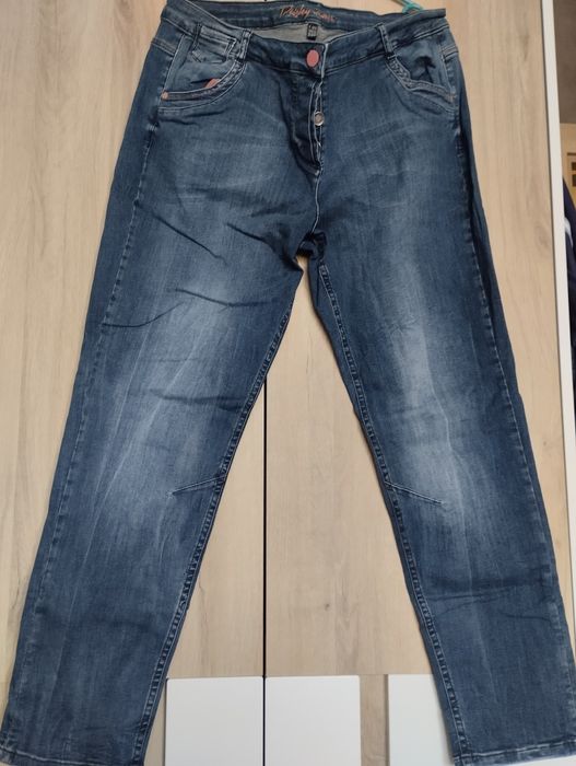 Дамски дънки голям размер