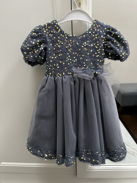 Новое нарядное платье на девочку