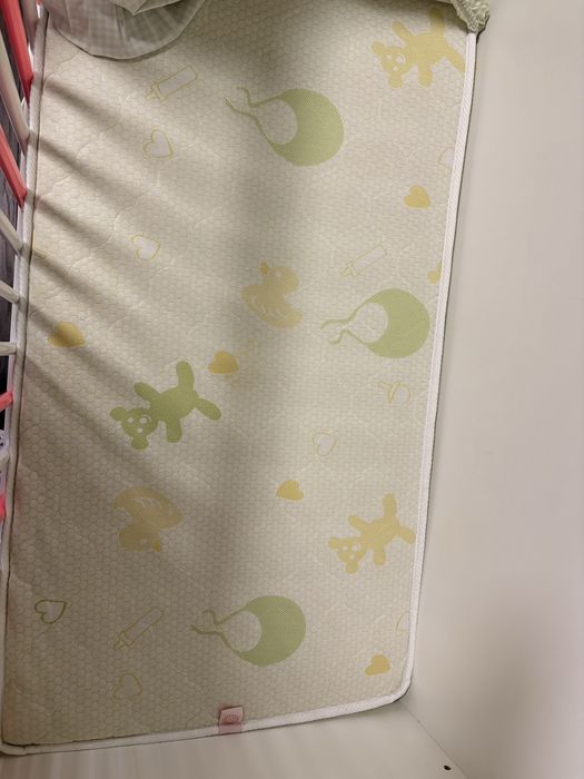 Детско легло, кошара с чекмеджета + матрак и протектор