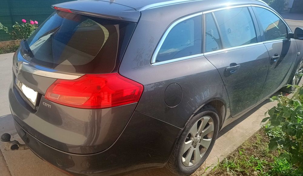 Opel Insignia Sports Tourer | Inmatriculat RO | Navigatie | Climatronic