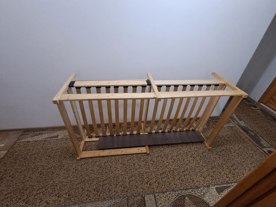 Кровать детская из дерева