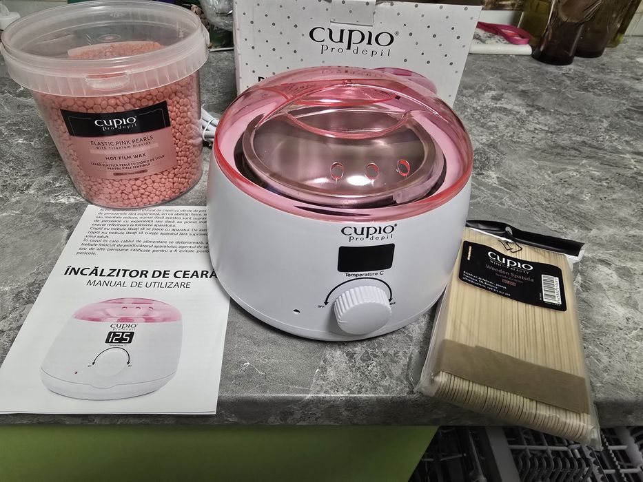 Set incalzitor ceara Cupio cu ceara si spatule