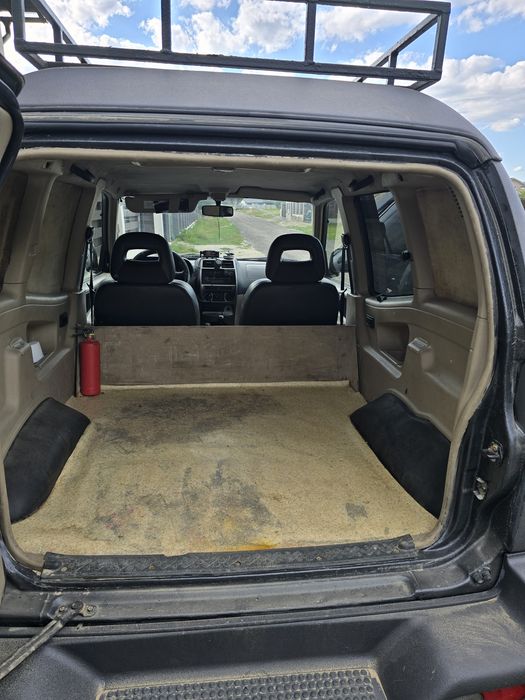 Nissan Terrano 2