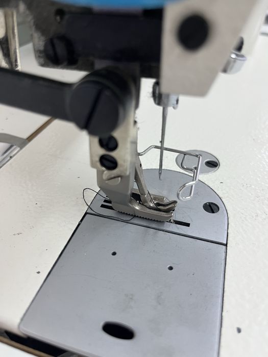 Швейная машинка  Jack шагаика.